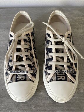 Dior Walk’N’Dior Navy & Cream Oblique Embroidered Logo Low-Top Sneakers Size 38